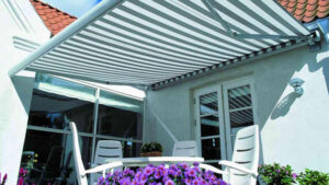 Awning gulung