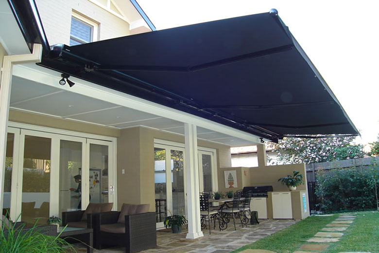 Awning gulung lipat